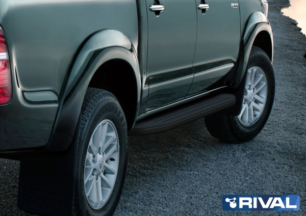 Порог-площадка "Premium-Black" A193ALB + комплект крепежа RIVAL Toyota Hilux  A193ALB.5703.1