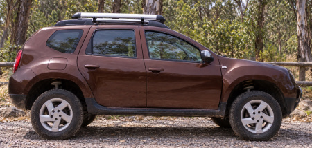 Renault Duster с подвеской Ironman — вид сбоку