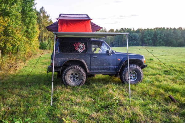 Маркиза на багажник автомобиля MoTop 0002