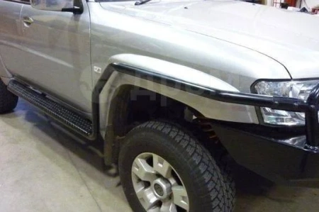 Пороги (подножки) с защитой крыльев для Toyota Hilux 2005-2014 Ironman SSR001