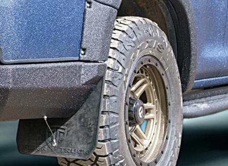 Накладки на бампер задний Toyota Land Cruiser Prado 150 под расширители арок STC-TLCP150-BRR-BUH