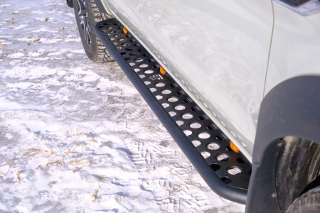 Пороги силовые Sollers ST8 2024+ цельная ступень STC-SST8/24-S-C1