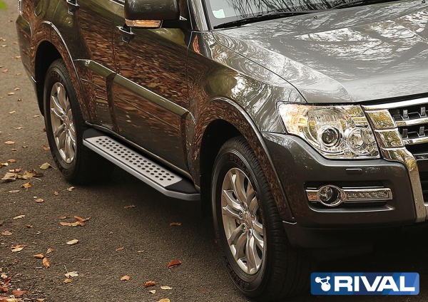 Порог-площадка "Bmw-Style" B173AL + комплект крепежа RIVAL Mitsubishi Pajero IV  B173AL.4002.1