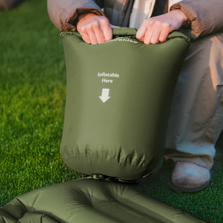 Коврик надувной Naturehike FC01 200х60х6,5 см, с подушкой, зеленый CNK2550WS019-65PAGR