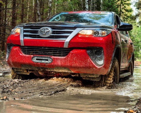 Площадка под лебёдку в штатный бампер РИФ Toyota Fortuner 2015+  RIFFRT-30000