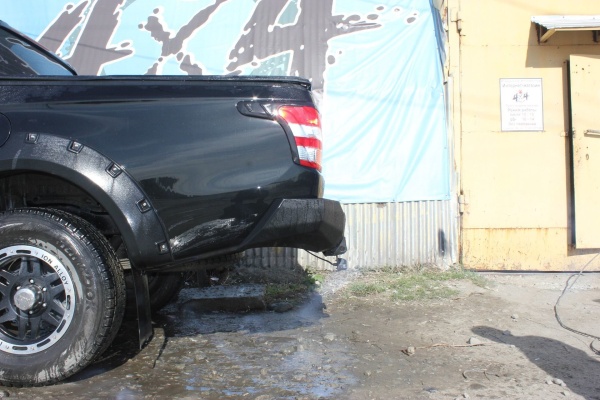 Бампер задний MITSUBISHI L200 2015+ 15.L200BR