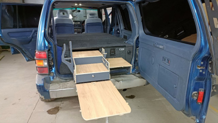 Спальник-органайзер Mitsubishi Pajero 2 коврики, доп. ящик, кух. модуль, люки быстр. доступа MP20011