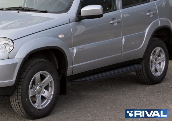 Порог "Premium-Black" RIVAL Chevrolet Niva A160ALB