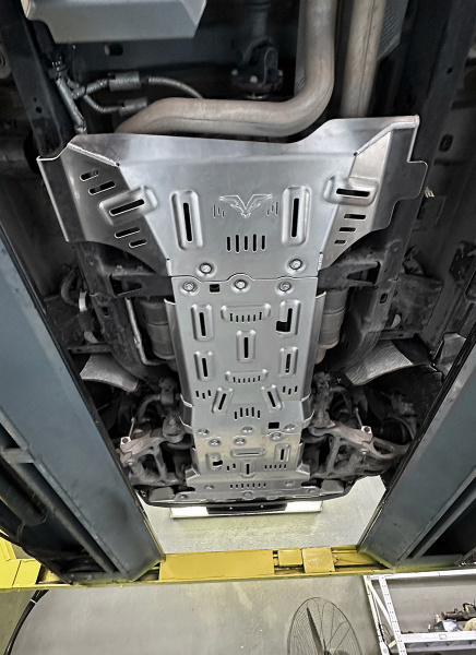 Защита Falcon радиатора, картера, РК, КПП для RAM (Dodge) 1500 TRX 6.2T бензин, алюминий 8 мм 8119492584