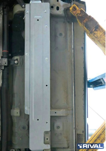 Защита топливных трубок+комплект крепежа RIVAL Mitsubishi Outlander  333.4039.1