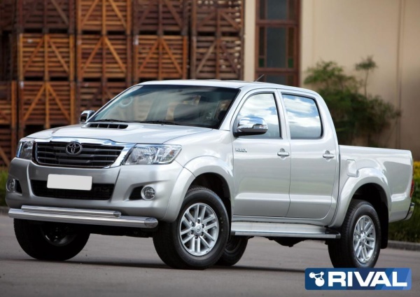 Защита переднего бампера d76+d42 RIVAL Toyota Hilux 2011-2015  R.5711.005