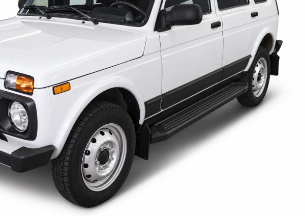 Фото изделия: Порог-площадка Black F180ALB + комплект крепежа Rival Lada 4x4 5D 1993-/Lada 4x4 Urban 5D 2016- F180ALB.6004.1 — изображение 1