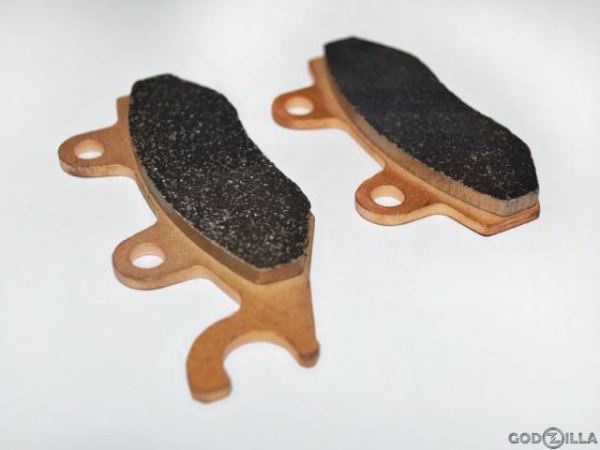 Передние усиленные колодки для Kawasaki, BRP левые GODZILLA