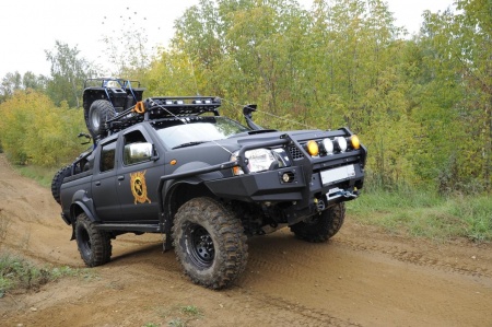 Дуга безопасности многофункциональная KDT Nissan NP300  17061