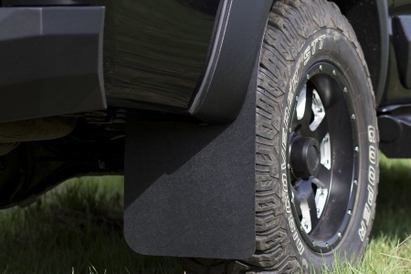 Брызговики под расширители колесных арок с выносом 50мм Toyota Hilux 2015-  BT-123602