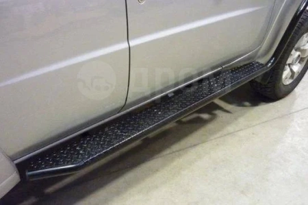 Пороги (подножки) с защитой крыльев для Toyota Hilux 2005-2014 Ironman SSR001