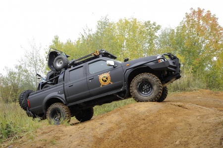 Дуга безопасности многофункциональная KDT Nissan NP300  17061