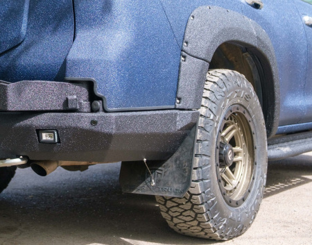 Накладки на бампер задний Toyota Land Cruiser Prado 150 под расширители арок STC-TLCP150-BRR-BUH