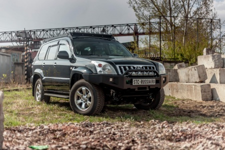 Бампер силовой передний Toyota Land Cruiser Prado 120 с защитной дугой и противотуманными фарами STC-TLCP120-BF-L1-C2