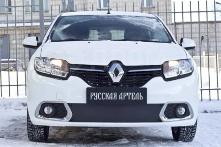 Зимняя заглушка решётки переднего бампера Renault Sandero II 2014-2017 ZRRS039302