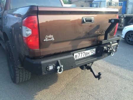 Бампер силовой задний Toyota Tundra 2013+ с противотуманными фонарями STC-TT13-BR-L2