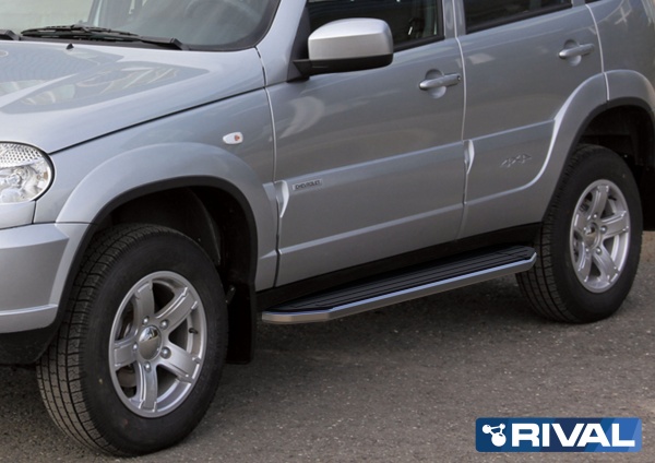 Порог-площадка "Premium" A160ALP + комплект крепежа RIVAL Chevrolet Niva  A160ALP.1001.2