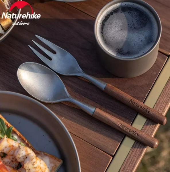 Набор столовых приборов Naturehike 5 в 1 (нож, 2 вилки, 2 ложки), нержавеющая сталь, орех, в чехле NH20CJ014-51
