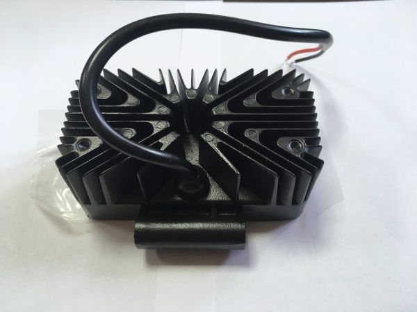 Светодиодная фара 18W/6000K/1200lm дальний ch39 Светодиодная фара 18W/6000K/1200lm дальний ch39