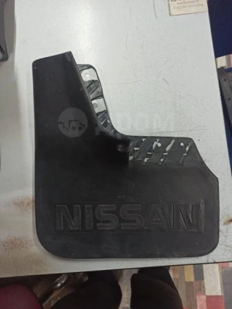 Брызговики Nissan Patrol, Y60, задние левый, правый 168715R