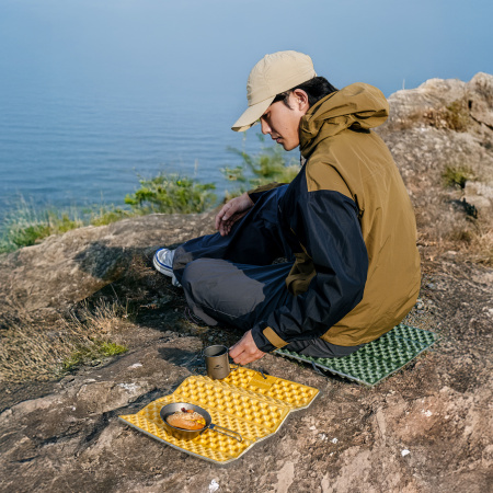 Коврик-сидушка туристический Naturehike 42х32х1,8 см. IXPE, оранжевый CNK2650WS011-OGL