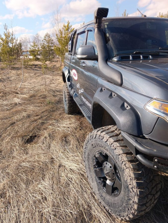 Расширители колесных арок UAZ Patriot Pickup Рестайлинг (с накладками на бампер) ТКУ-31РR