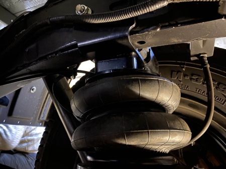 Пневмоподвеска РИФ для УАЗ Профи на задний односкатный мост для стандардной подвески ASK-PRF-S