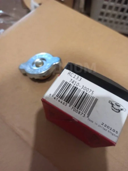 Крышка радиатора RC133 (7410-30075) RC133